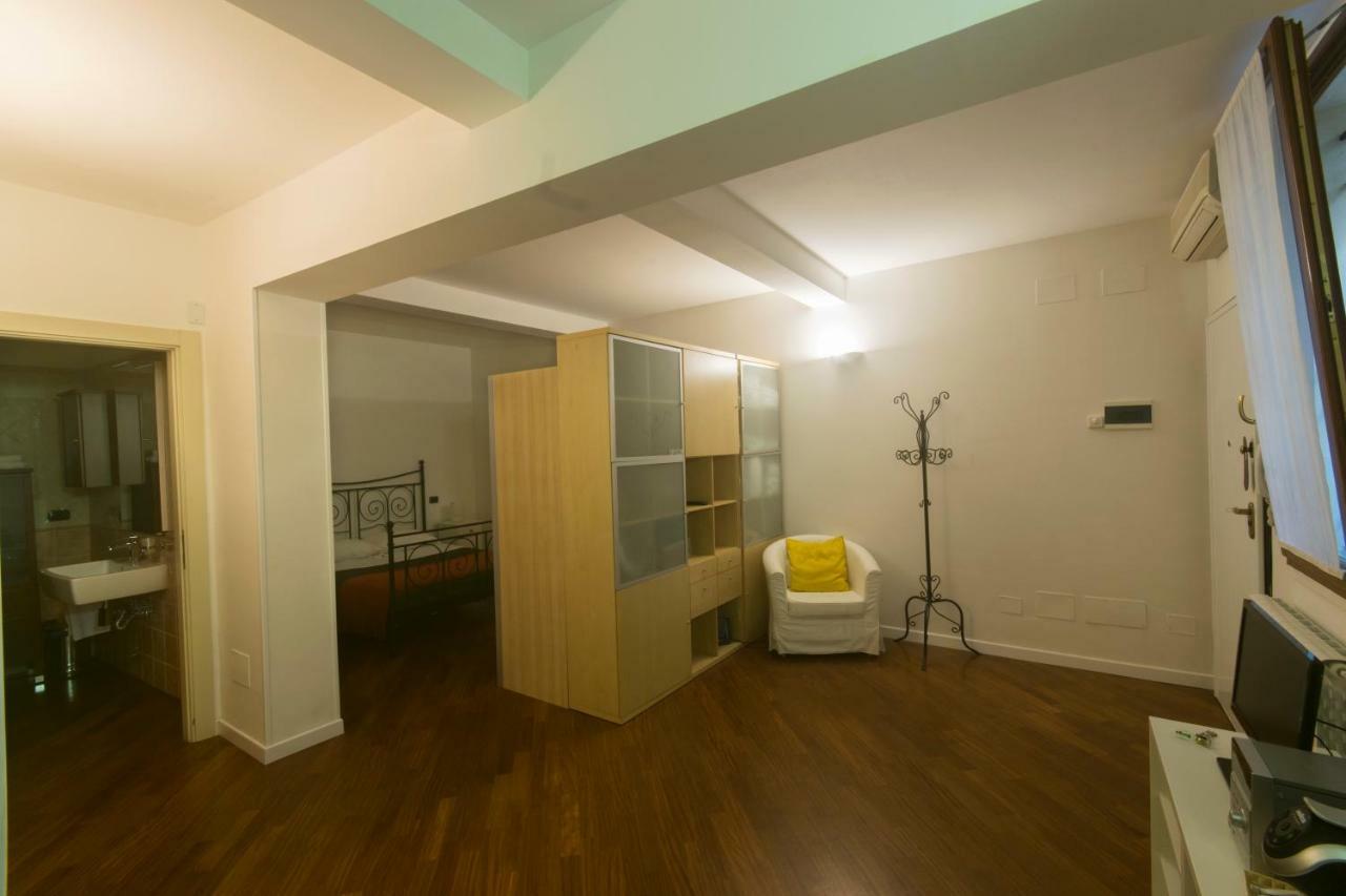 Suite Del Borgo - Affittacamere - Guest House Bologna Eksteriør billede